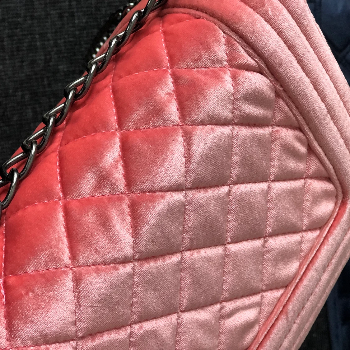 Rosa axelväska i mocka💕 - 91