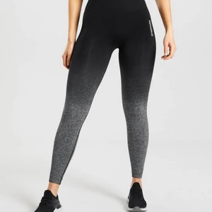 Gymshark ombre träningstights  - Säljer dessa ADAPT OMBRE SEAMLESS LEGGINGs från gymshark i storlek S. Sparsamt använda och inga synliga defekter!