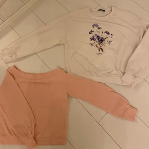 Sweatshirts och Jeans! - Säljer dessa två tröjor för 100kr så alltså 50kr styck. Paketet på de sista bilderna där jeansen ingår kostar allt 150kr. Säljer allt då jag ej använder de och därför är de som nya. Har även vuxit ur de! Alla är i storlek S, jeansen är stretchiga. För mer information kontakta mig gärna🤎