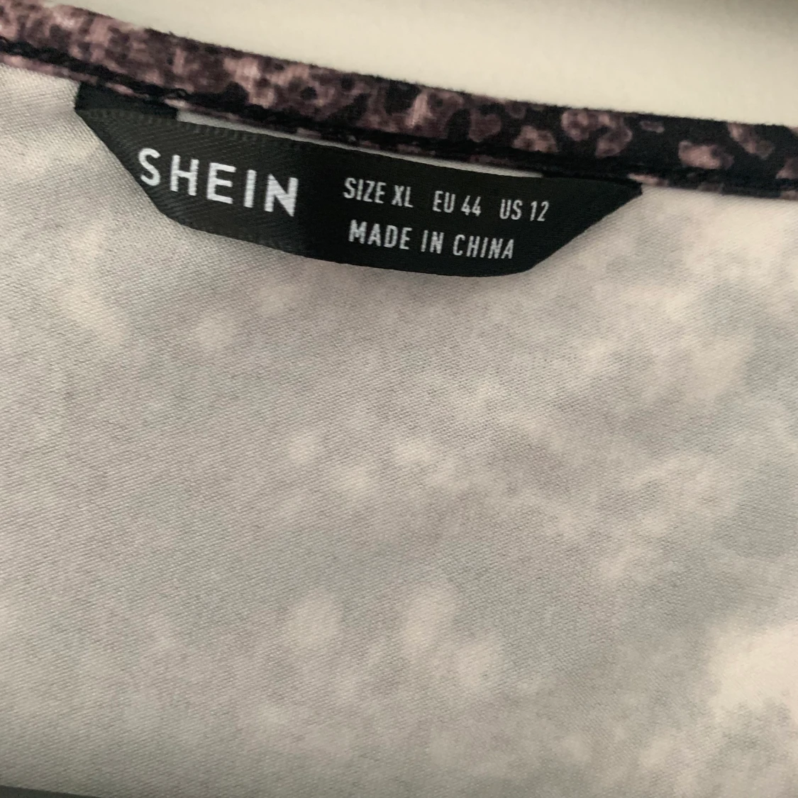 ”Ormskinns” tröja av bomull från shien  - 91