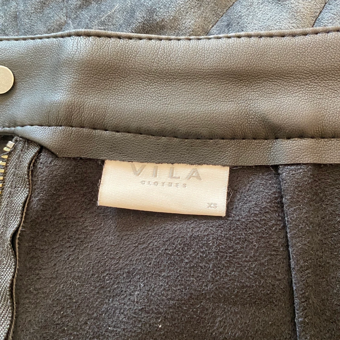 Läderkjol från Vila i storlek XS - 91
