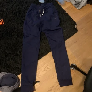 Gant mjukisbyxor  - Blåa mjukisbyxor köpta från gant 