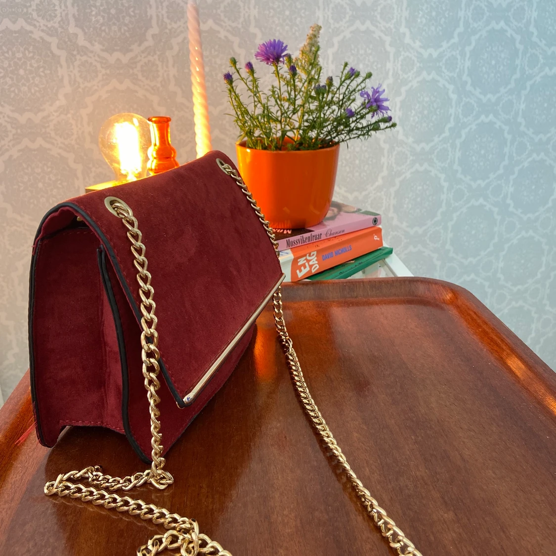 Röd väska - 90