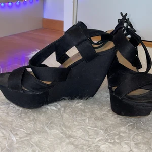 Sandaler  - Sandaler från Bershka strl 38 svart 