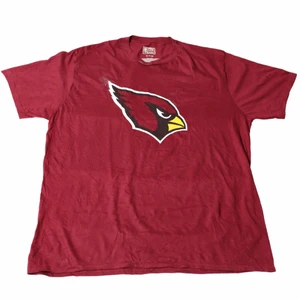 Rosen - Vintage Graphic Tee  - En riktigt Nice Graphic Tee som är köpt under ett event i USA. Har därför mycket historia samt att den är fin med den mörka vinröda färgen som är väldigt eftertraktad nudags! Har lite av en regular fit och är perfekt om man vill sporta eller vill ha en lite college look