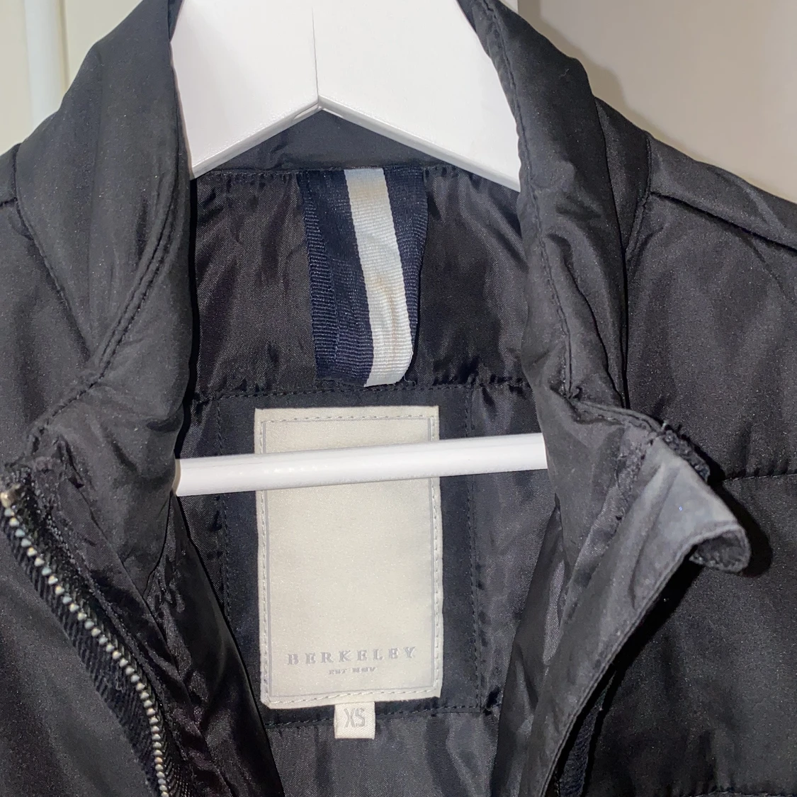 Svart Berkeley väst - 90