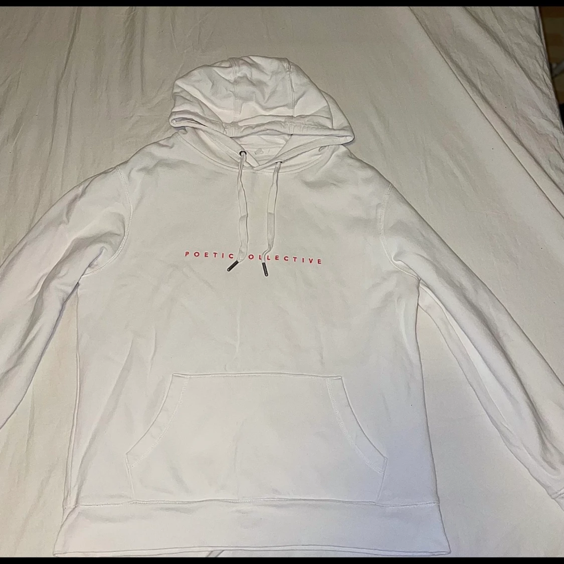 Poetic collective hoodie-trygg på ryggen