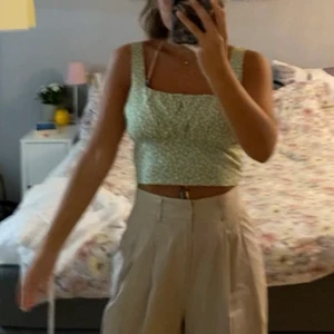 Linne - Jättefint grönt linne, fraktar 💖