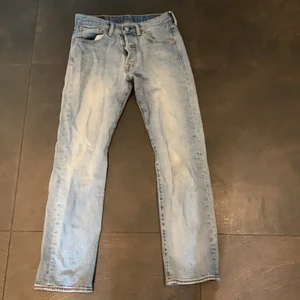 Levis 501 - Levis jeans. Storleken är w30 och l30