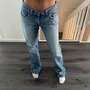 Jeans från nudie i storlek 32/34, i fint skick. Köparen står för frakten. 💞