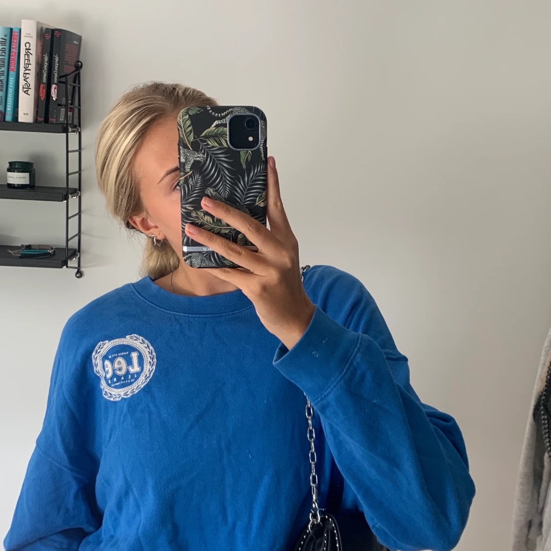 Blå sweatshirt