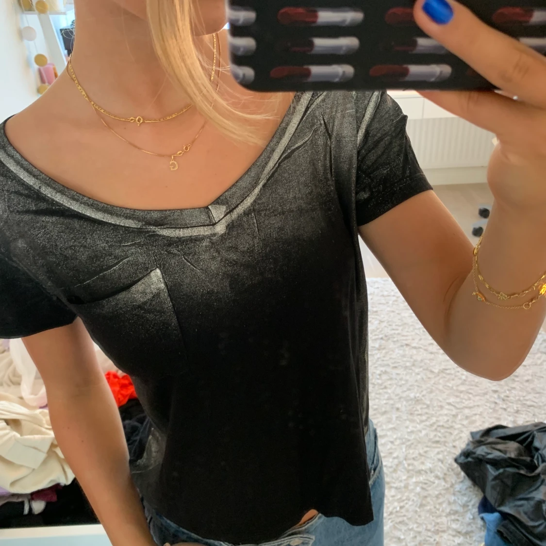 T shirt med detaljer 