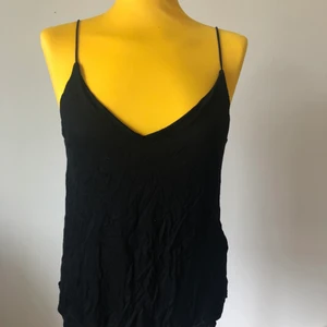 Svart festlinne  - STORLEK XS