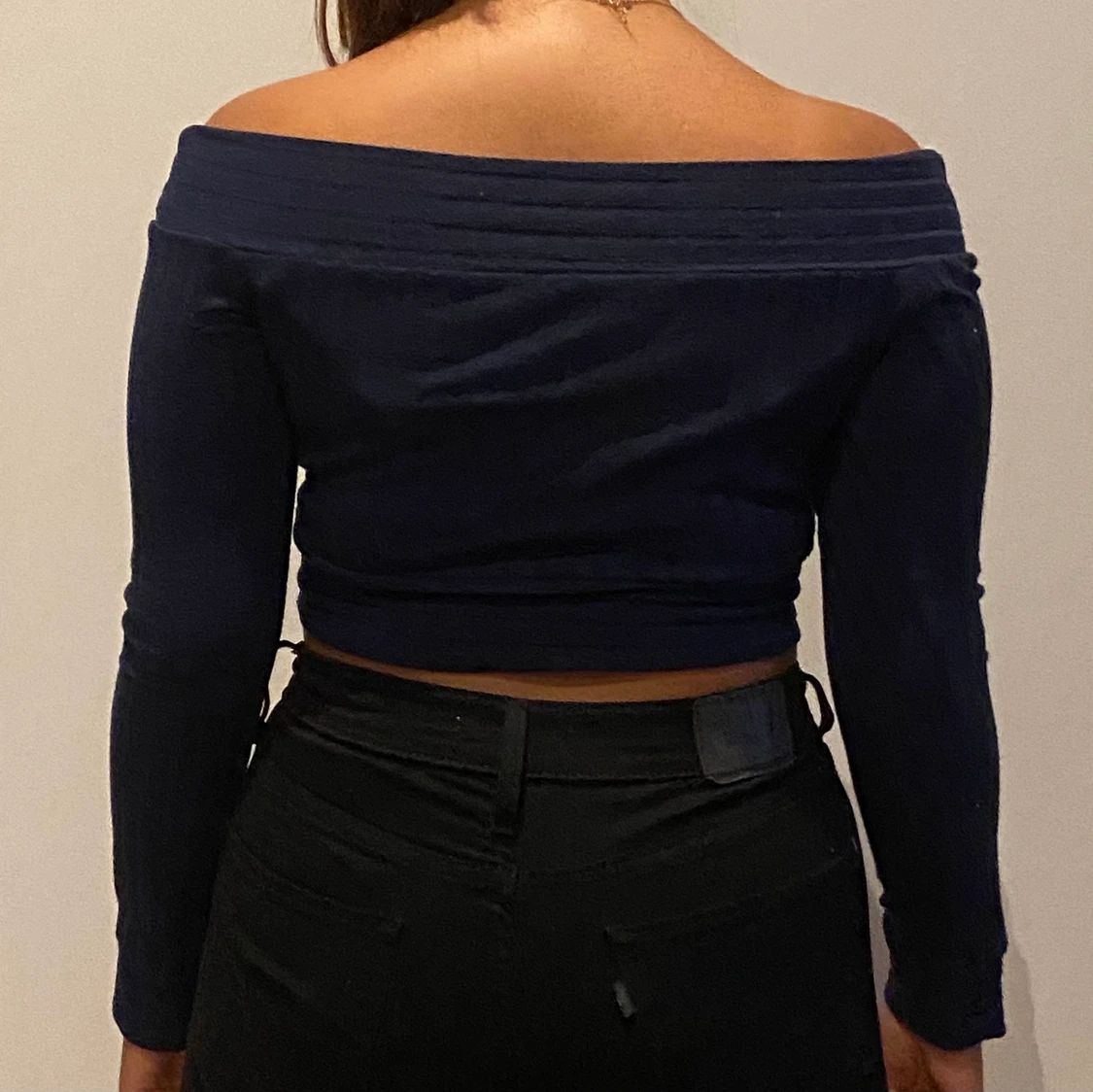 Marinblå offshoulder tröja  - 90