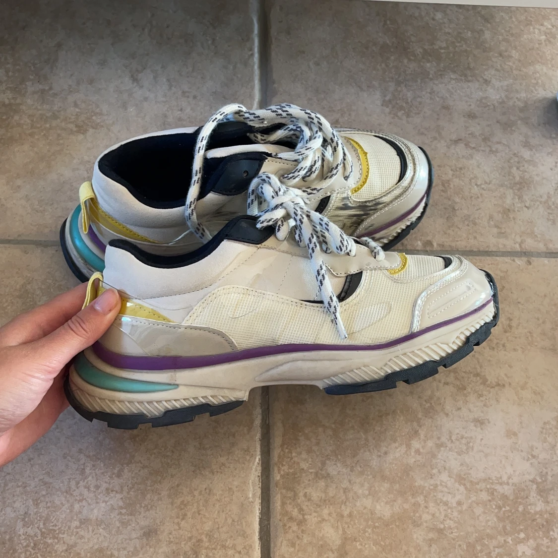 Skor från zara - 90