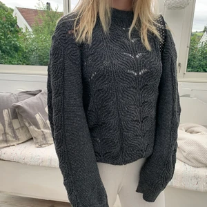 stickad tröja - stickad tröja i storlek s, från lager157. fint skick