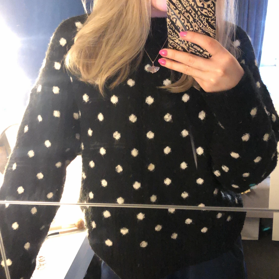 Stickad prickig tröja ifrån HM