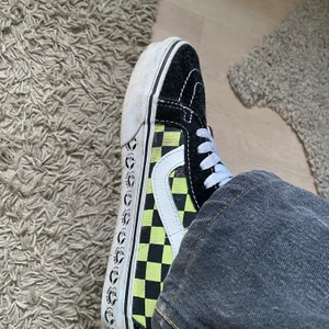 Vans sneakers - Knappt använda, väldigt sköna och fina:)