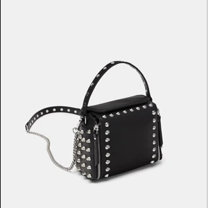 Slut såld zara vöska🌟💕💕 - Hela slutsåld, ser oanvänd ut. Från zara💕💕