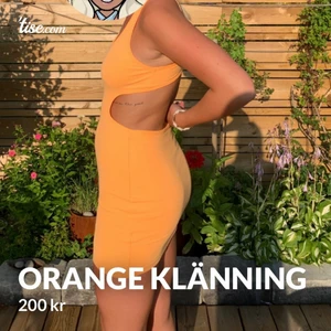 Orange öppen rygg klänning  - Världens finaste orange klänning som tyvärr är för kort för mig som är 180! Öppen rygg och jätte fin färg nu på sommaren! Helt ny aldrig använd förutom på bilderna, lappar kvar! 🧡🧡🧡