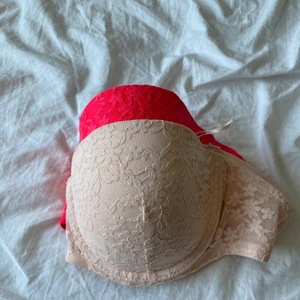 BH, ALDRIG ANVÄNDA  - Aldrig använd pågrund av fel storlek, utan band 