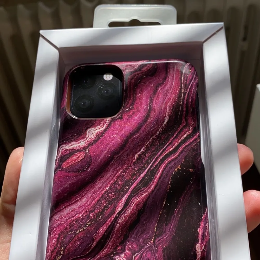 Ett idealofsweden skal som passar till iPhone 11 pro/xs/x☺️. Övrigt.