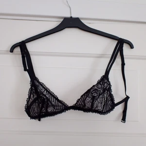 Spets bh - Bh/bralette i spets. Använd sparsamt