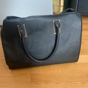 väska - använd men inget som syns