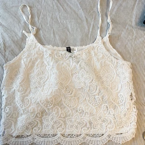 Somrigt Linne - Fint Linne ifrån HM i spets 🦋