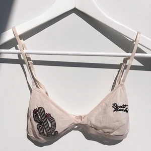 Kaktus bralette  - Söt kaktusbralette i storlek S (men snarare XS!) 🌵