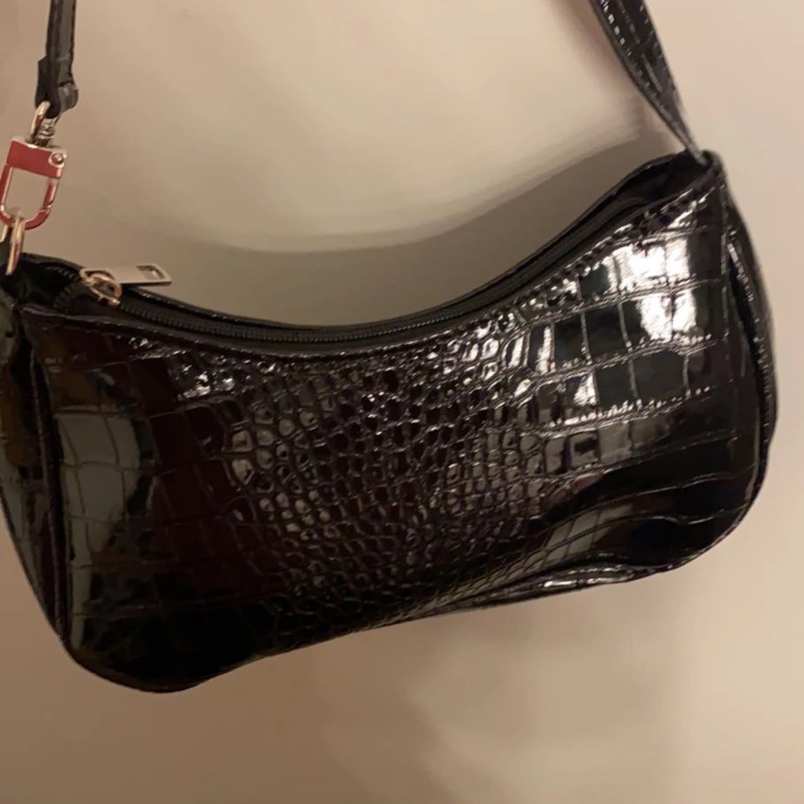 Svart axelväska  - 90