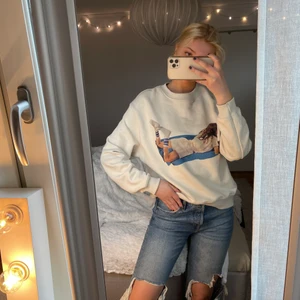 Sweatshirt  - Använd 2 gånger. Köpte för bara några månader sen🥰
