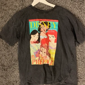 T-shorts från zara - T-shirt från zara i mycket bra sick. 💕 50 + frakt