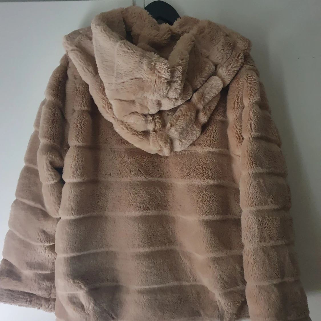 Jacka i supermjuk fake päls - 90