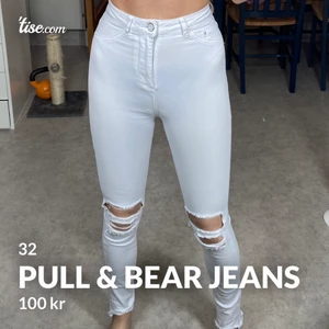 Pull & bear jeans - Det här har varit mina ääälsklings jeans förut. Jättefina jeans från pull & bear. Kan ha dom även fast jag nu har Xs-S i byxor. Köparen står för frakten🥰