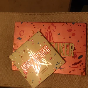 Mini Jawbreaker eyeshadow palette - Jeffree Star Jawbreaker mini palette.