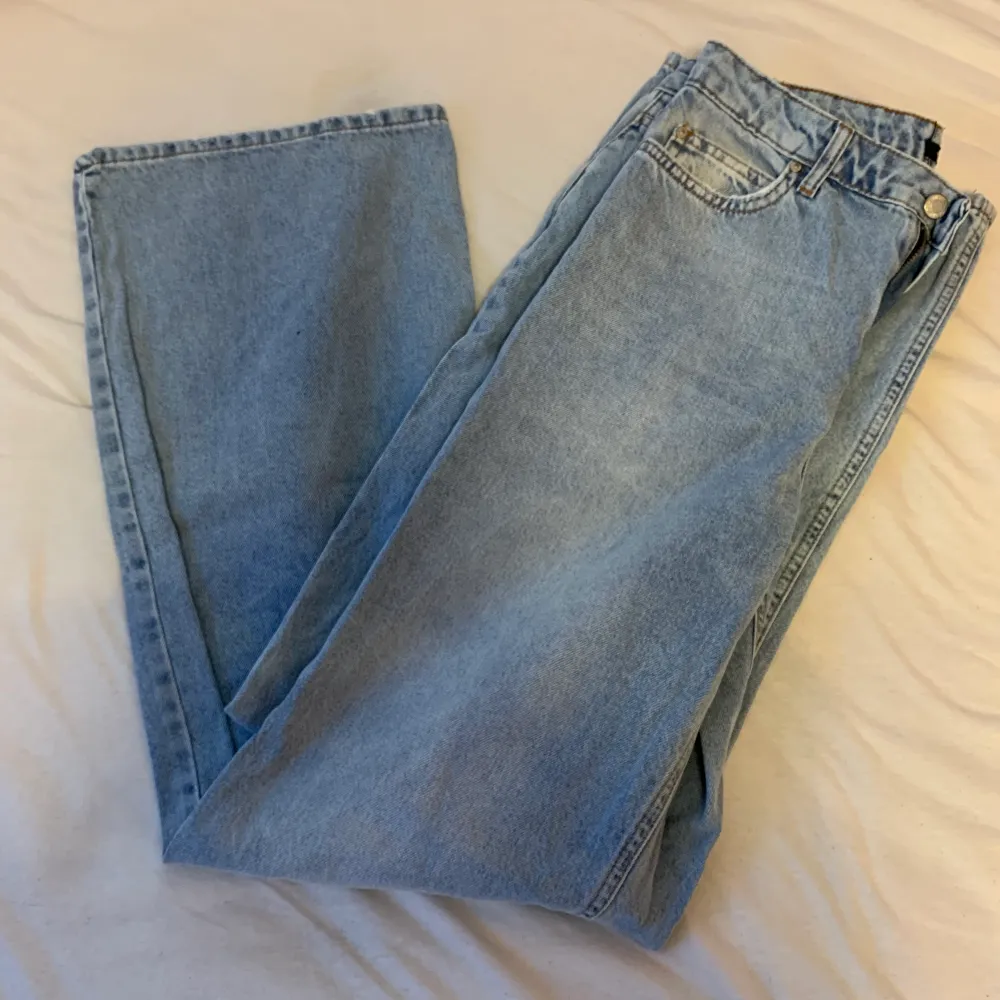 Skit snygga byxor aldrig använda!. Jeans & Byxor.
