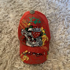 Ed hardy keps - Säljer min äkta ed hardy keps! Inga defekter alls, buda i kommentarerna☺️ 