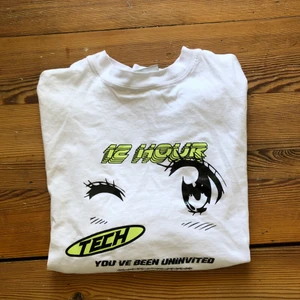 Weekday tröja  - Långärmad t - shirt från weekday storlek xs men mer som en S. Använd ett fåtal gånger, mycket bra skick ❤️