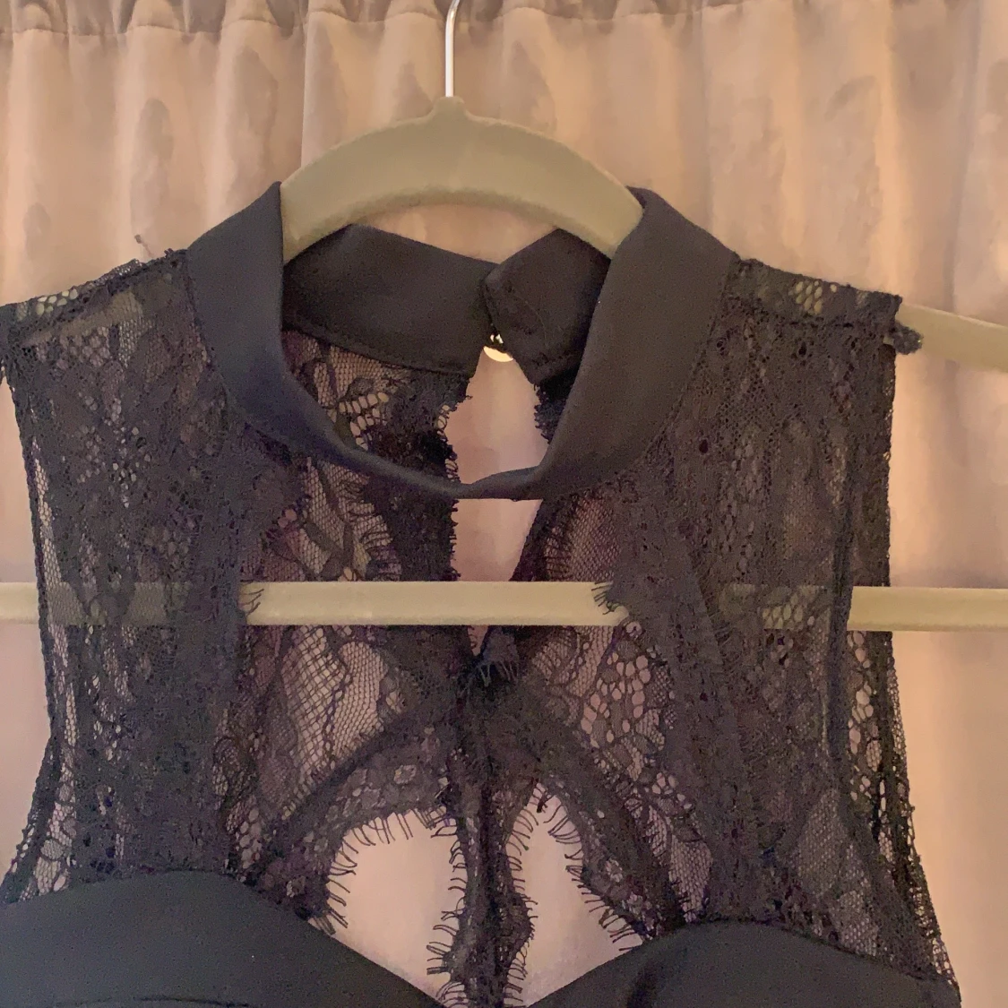 Vågas svart spets topp - 90