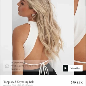 Tröja  - Säljer snyggaste tröjan från na-kd helt ny med lappen kvar. Köpte för 299💗💗