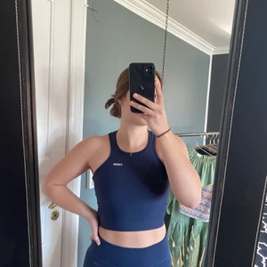 Strongerlinne - Storlek M. Superfint skick! Nypris är 399 på strongers hemsida