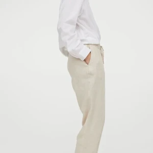 Linnebyxor - Jättefina linnebyxor från hm. Strl xs men ganska små i storleken. Köparen står för frakt!