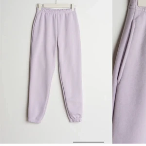 Lila mjukisbyxor  - Säljer mina ljuslila mjukisbyxor som är försmå för mig. Skriv privat för fler bilder💜 