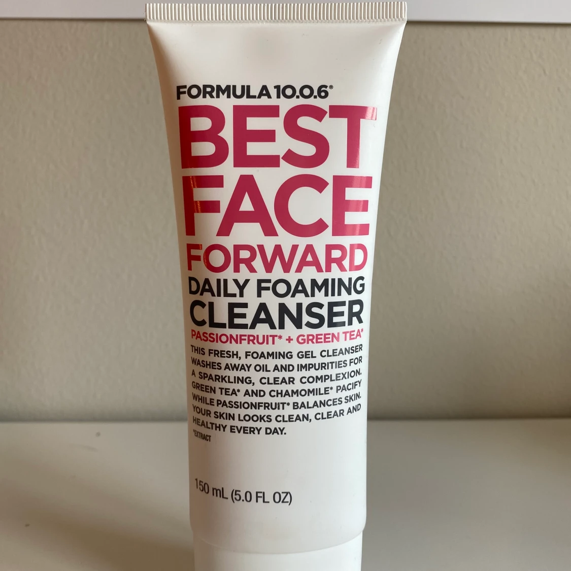 Tre olika hudvårds produkter - 91