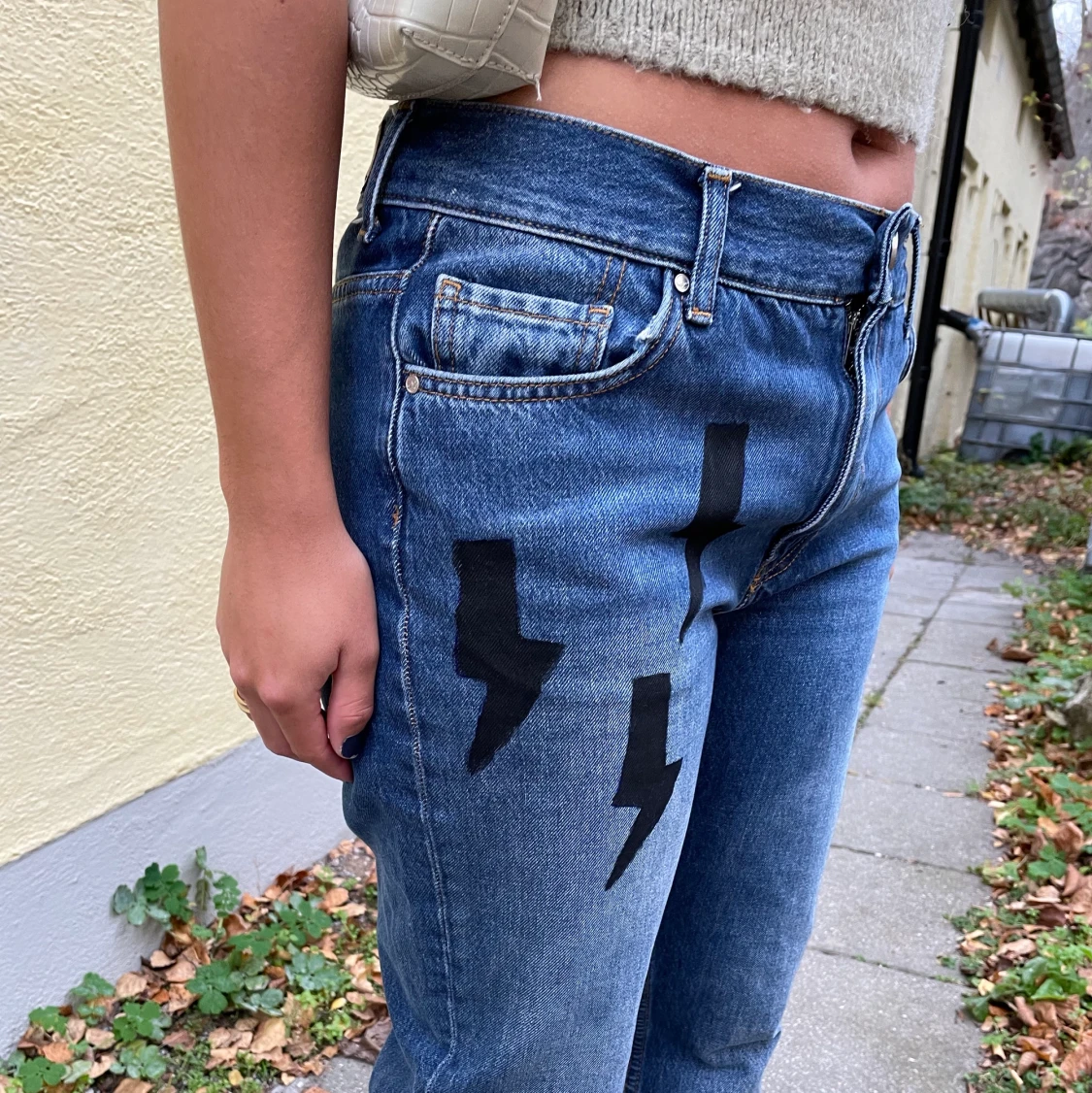 LIGHTNING LOWRISE JEANS - 91