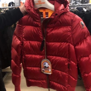 ParaJumper jacka  - Oanvänd med prislappar kvar. Storlek XS.