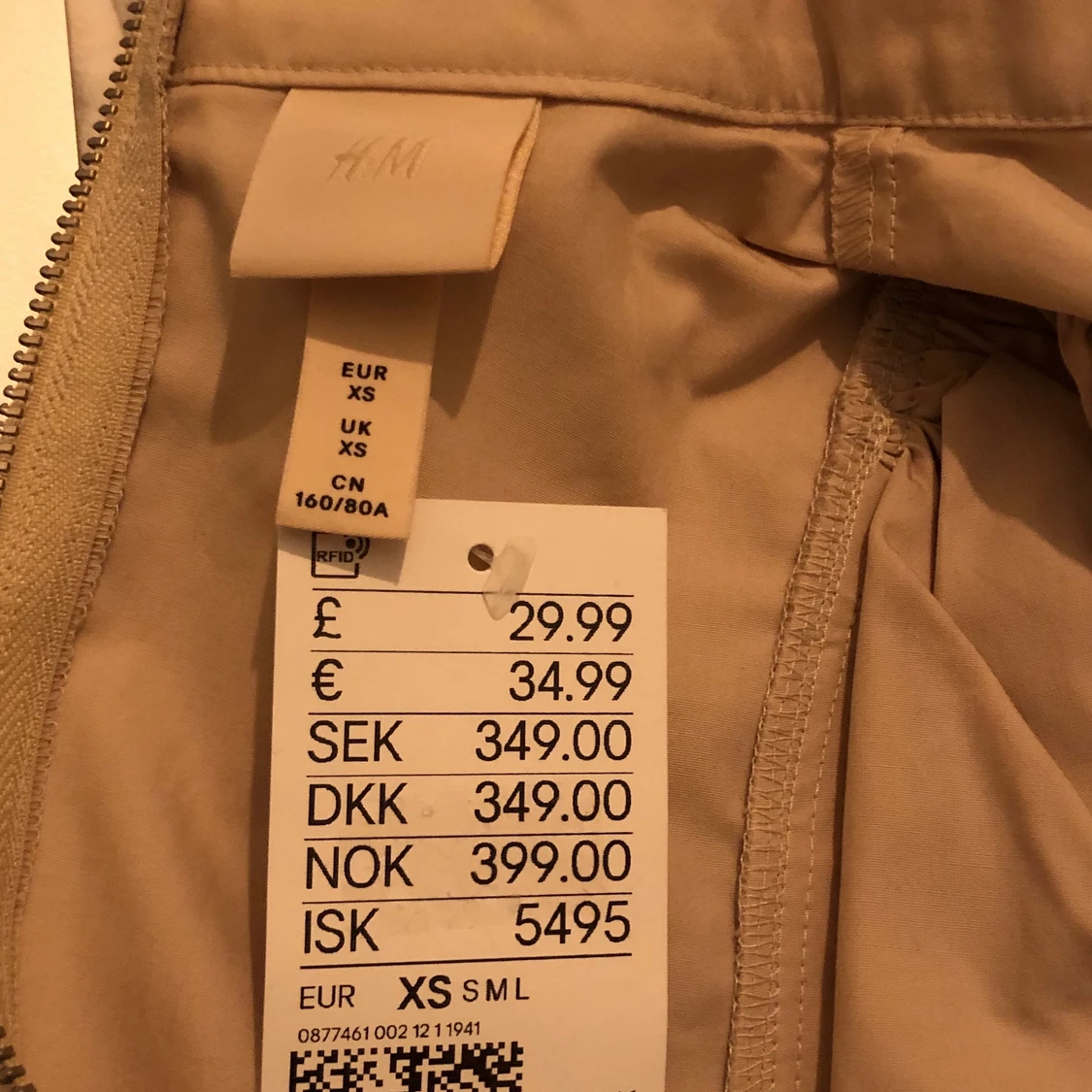 Blus med puffärm  - 91