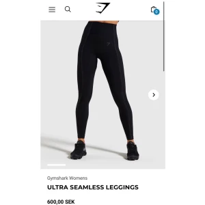 Gymstark Ultra Seamless Leggings - Ultra Seamless Leggings från Gymshark i storlek M. Inköpt för ganska exakt ett år sedan, men är sparsamt använda. . Nypris 600 kr, säljer för 200 kr.