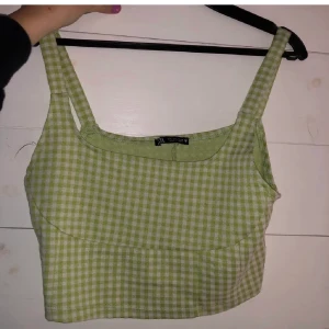 Linne zara - Lägger ut igen pga oseriös köpare. Storlek L men sitter mer som en M